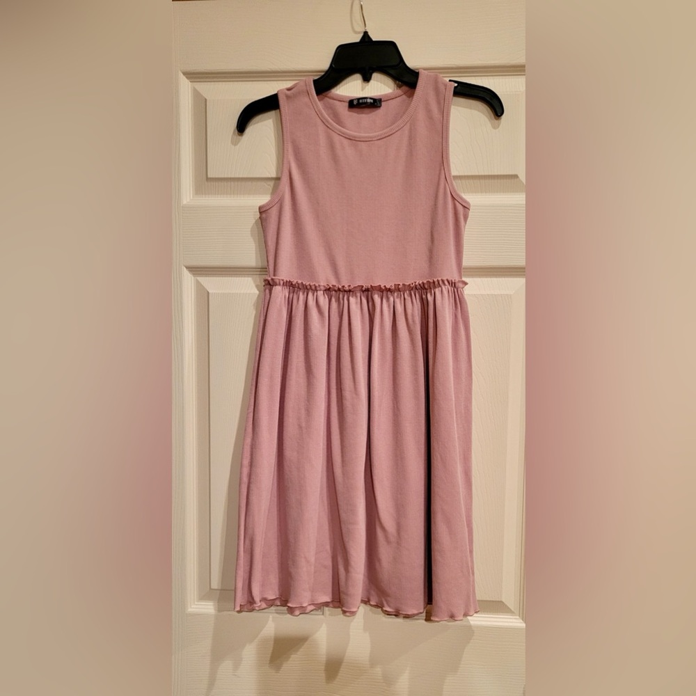 Women’s Sleeveless Pink Dress size small